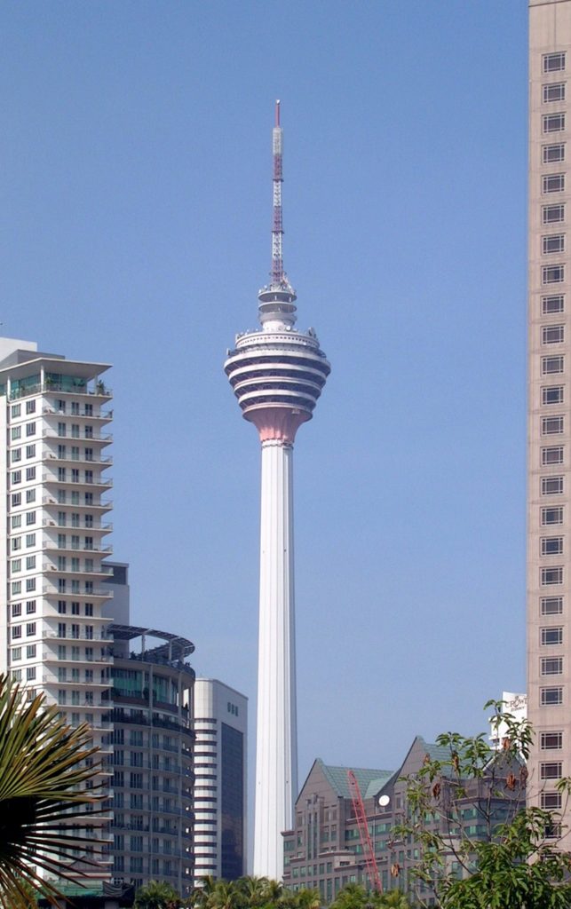 Menara Tower está entre as maiores torres do mundo e está entre o que fazer em Kuala Lumpur na Malásia
