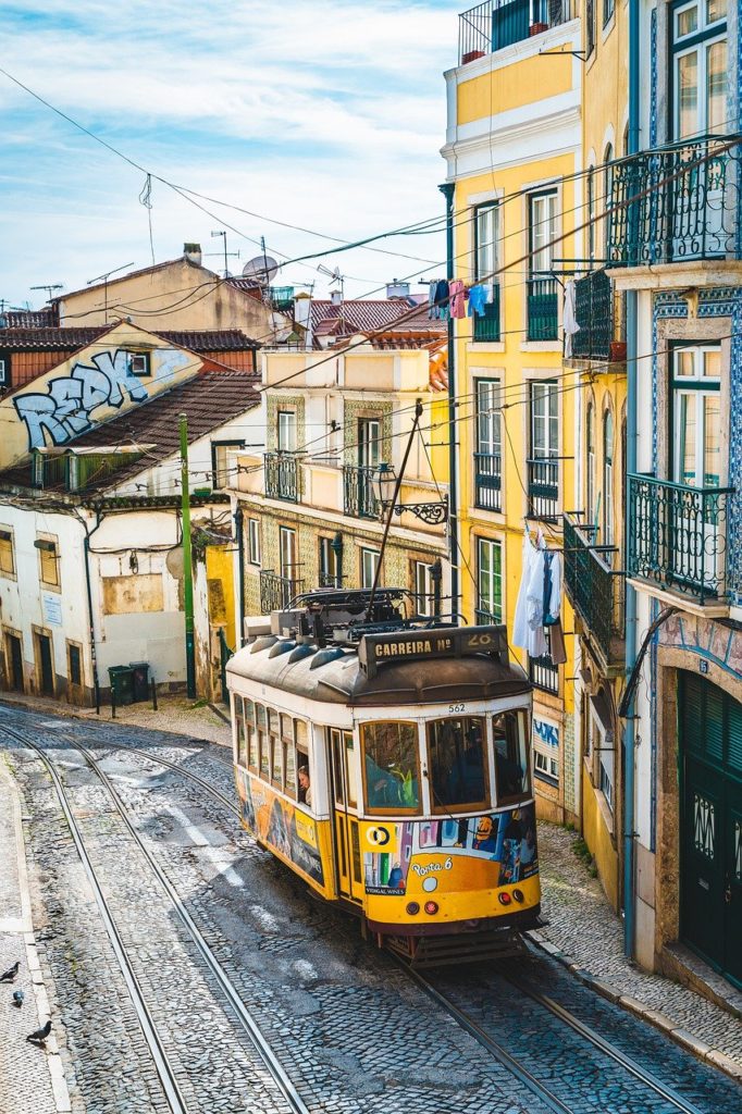 As dicas de como se candidatar a uma vaga de emprego em Portugal