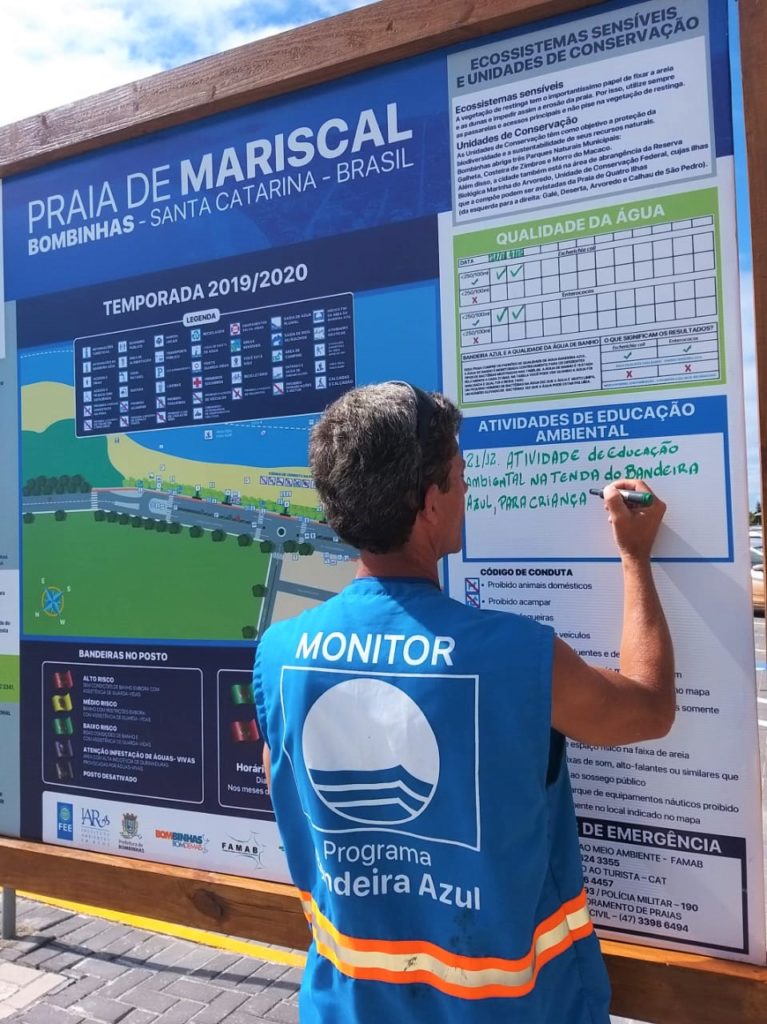 As praias Bandeira Azul de Santa Catarina têm um monitoramento diário