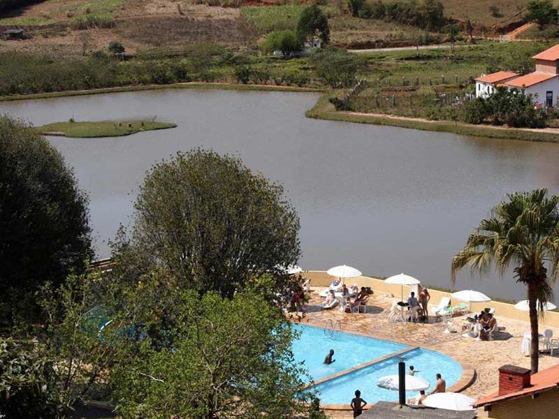 Em Minas Gerais, o Hotel Fazenda Vista Alegre aparece como um dos mais famosos do país