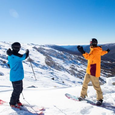 Vistas impressionantes e muita neve nas estações de esqui australianas