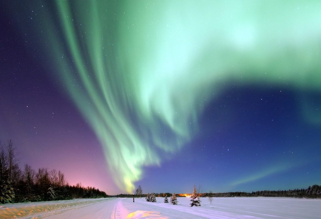 Aurora boreal perto de Coldfoot e Utqiagvik
