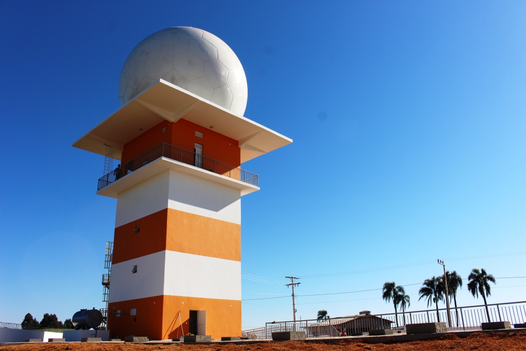 Radar Meteorológico leva visitante ao ponto mais alto da cidade
