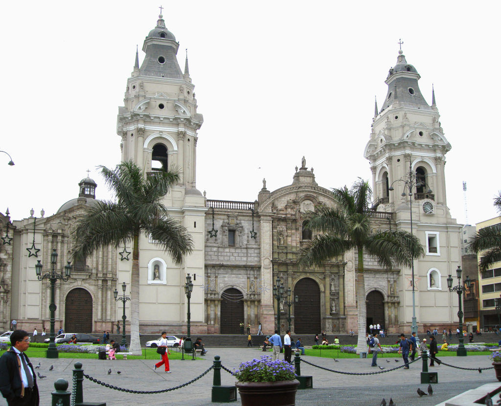 Catedral de Lima é uma heroína da resistência depois de 5 terremotos