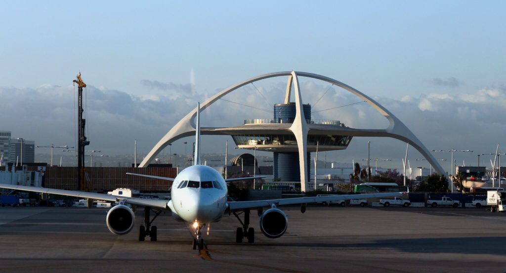 A lista dos aeroportos mais movimentados do mundo termina com outros 3 representantes americanos