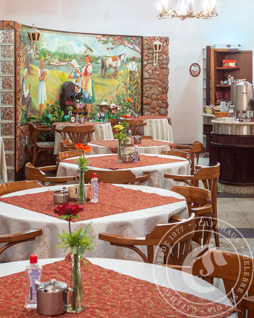 Desde 1977 Blumenau oferece café colonial no Cafehaus Glória