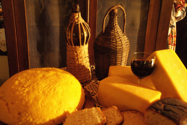 Vinhos, queijos e produtos locais na lista sobre o que fazer em Nova Trento