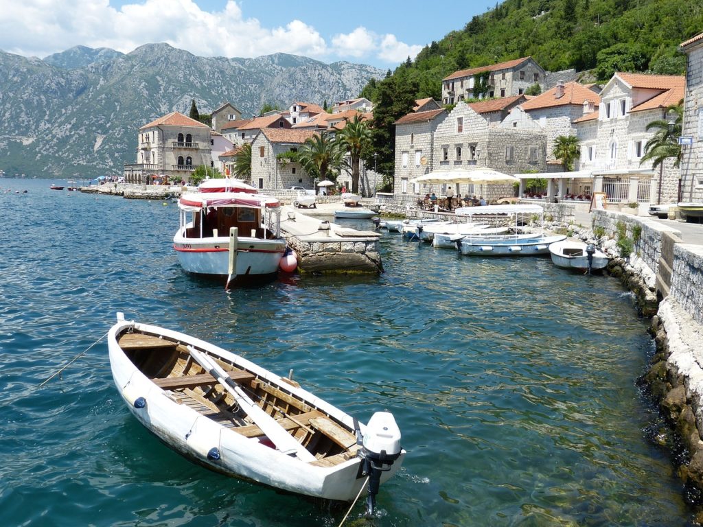 10 lindas cidades costeiras no mundo: Camden, em Maine; e Kotor, em Montenegro